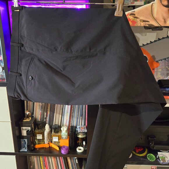 NWOT UNIQLO SLIM DRYFIT DRESS PANTS US 33/34 - Picture 1 of 4